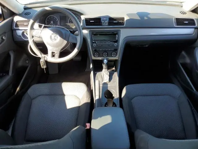 2013 VOLKSWAGEN PASSAT S  