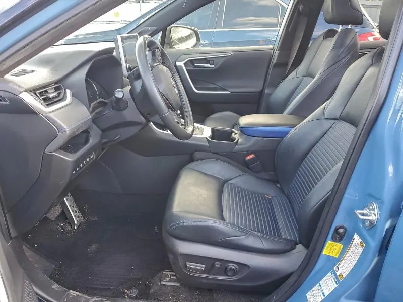 2022 TOYOTA RAV4 XSE  