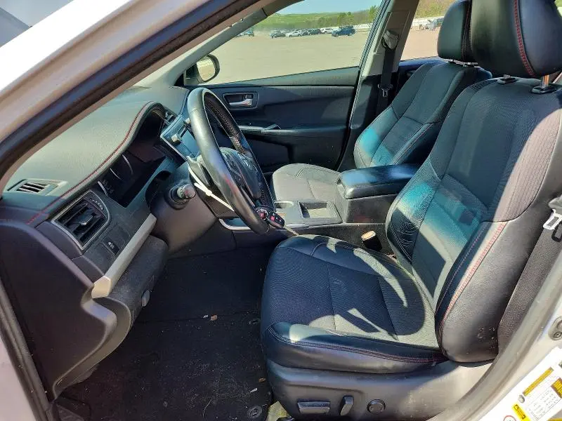 2017 TOYOTA CAMRY SE  