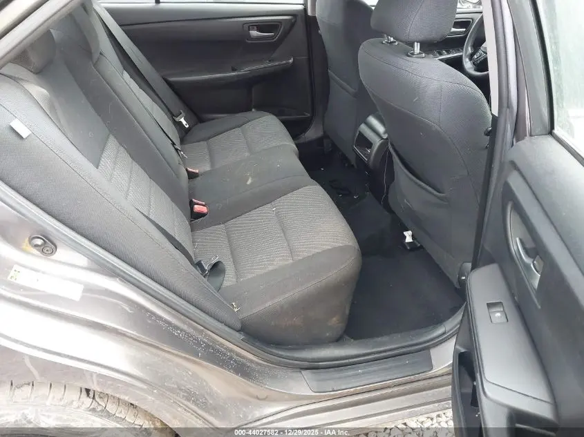 2017 TOYOTA CAMRY LE