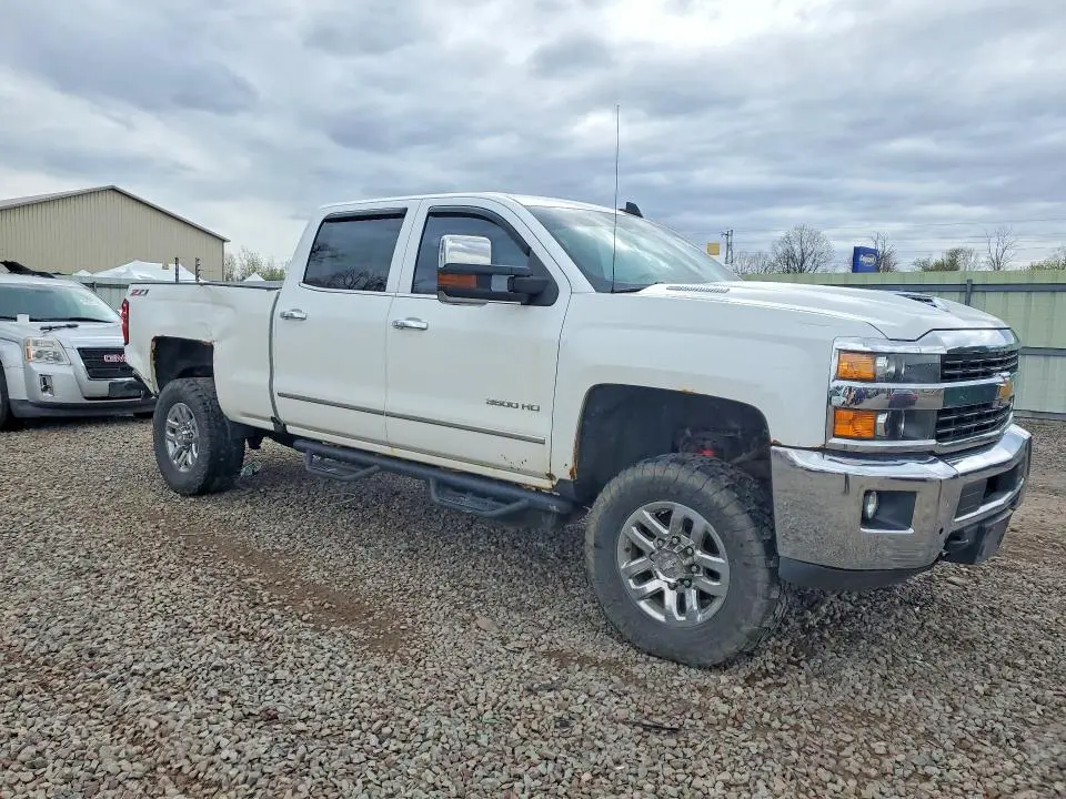 2017 CHEVROLET SILVERADO K3500 LTZ  