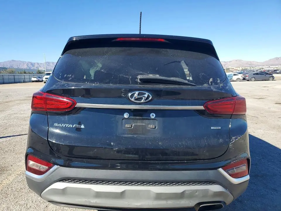 2020 HYUNDAI SANTA FE SE  