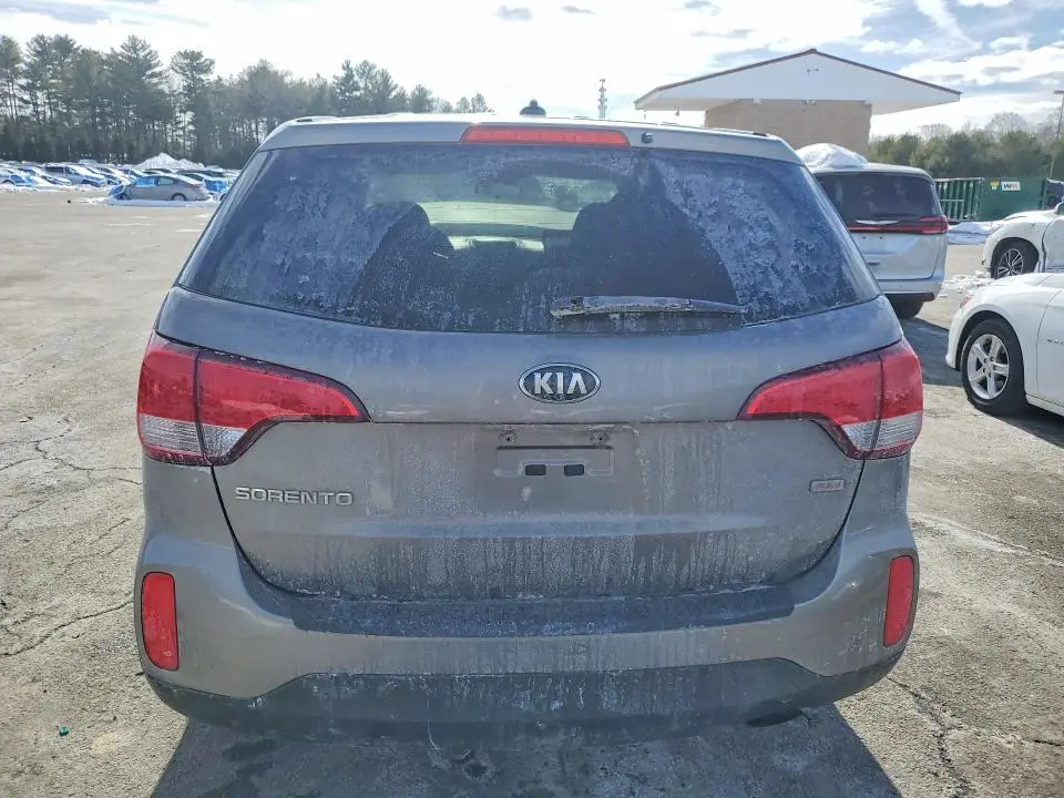 2014 KIA SORENTO LX  