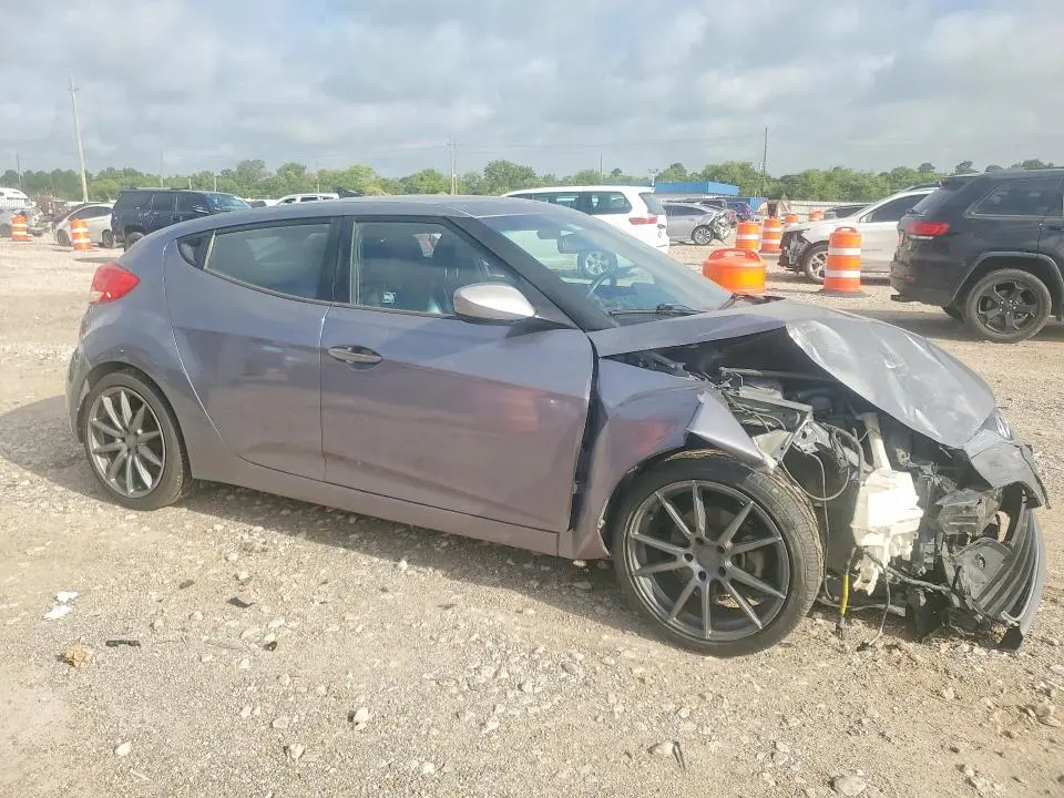 2016 HYUNDAI VELOSTER BASE  