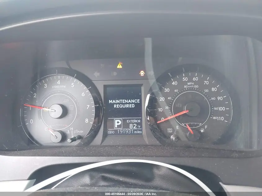 2017 TOYOTA SIENNA LE 8 PASSENGER