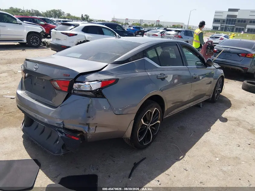 2024 NISSAN ALTIMA SR FWD