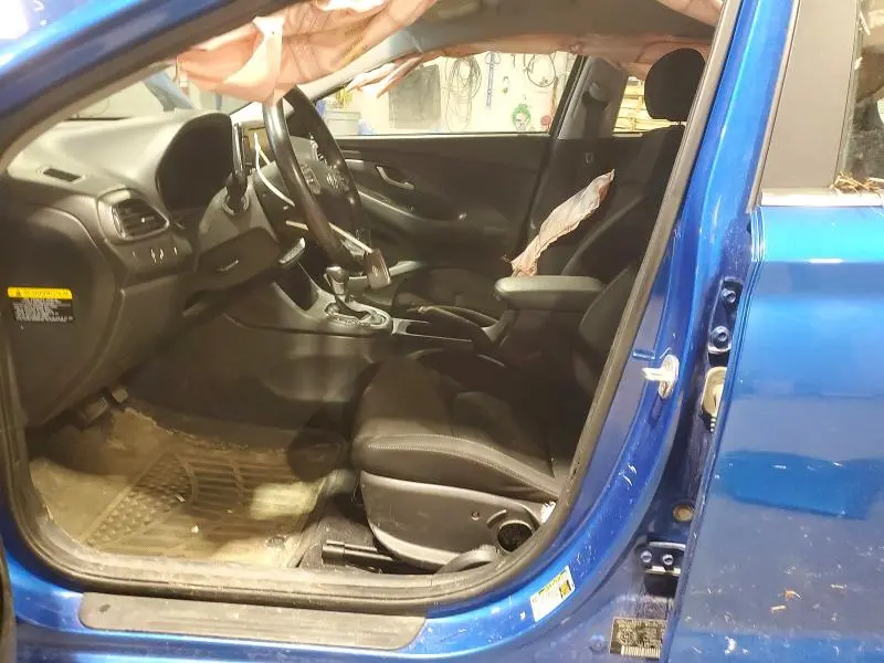 2018 HYUNDAI ELANTRA GT BASE  
