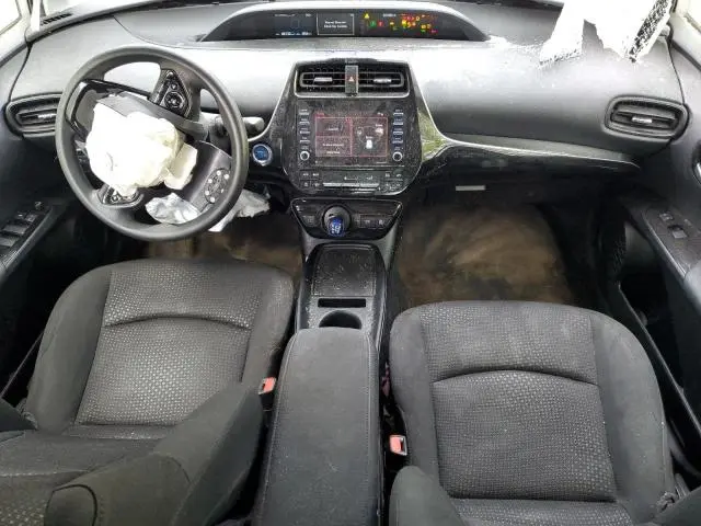 2021 TOYOTA PRIUS LE