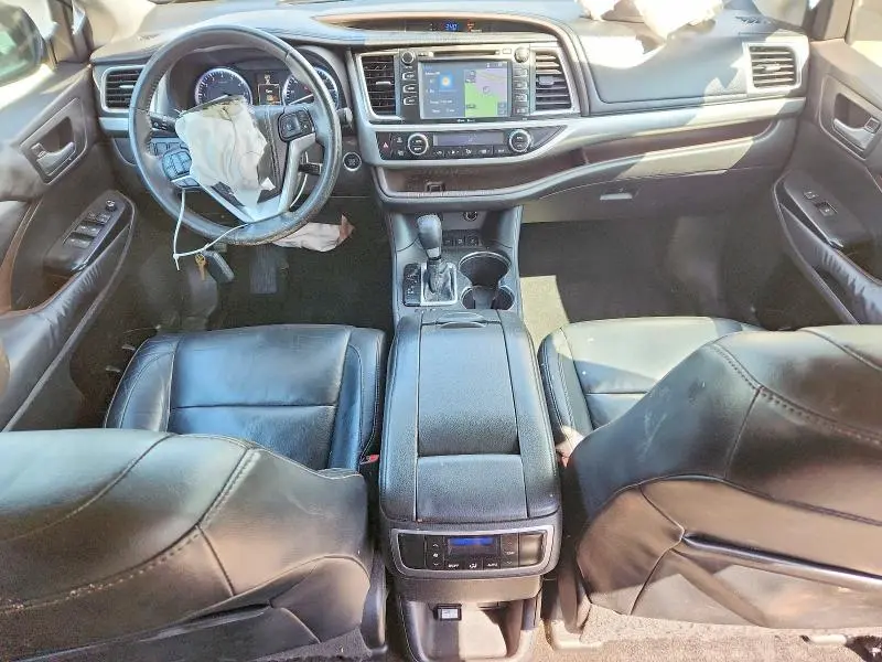 2014 TOYOTA HIGHLANDER XLE  