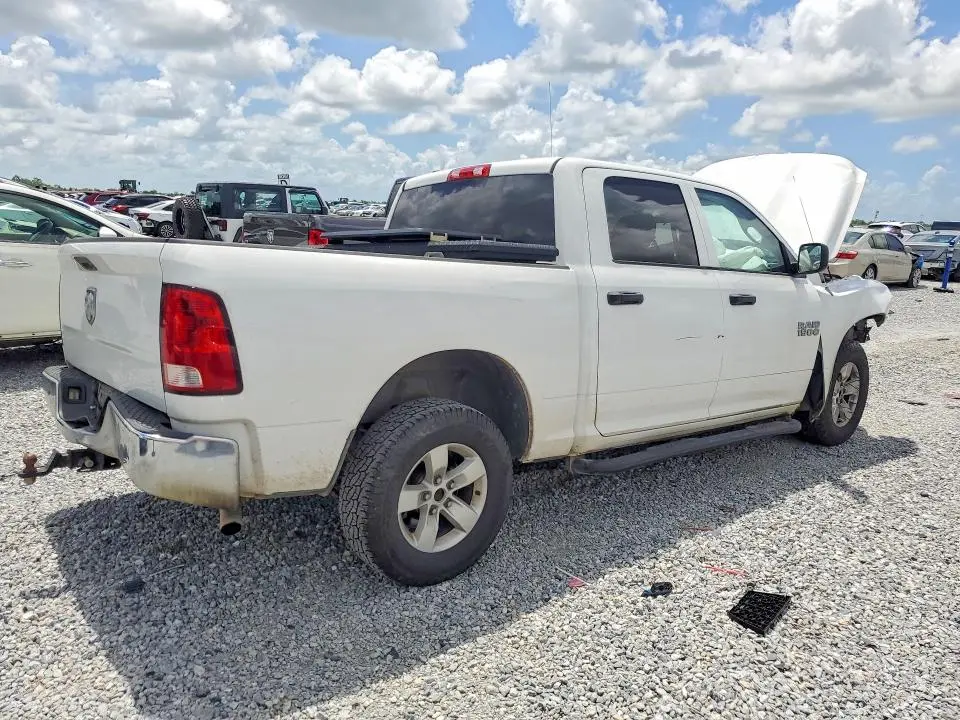 2013 RAM 1500 ST  