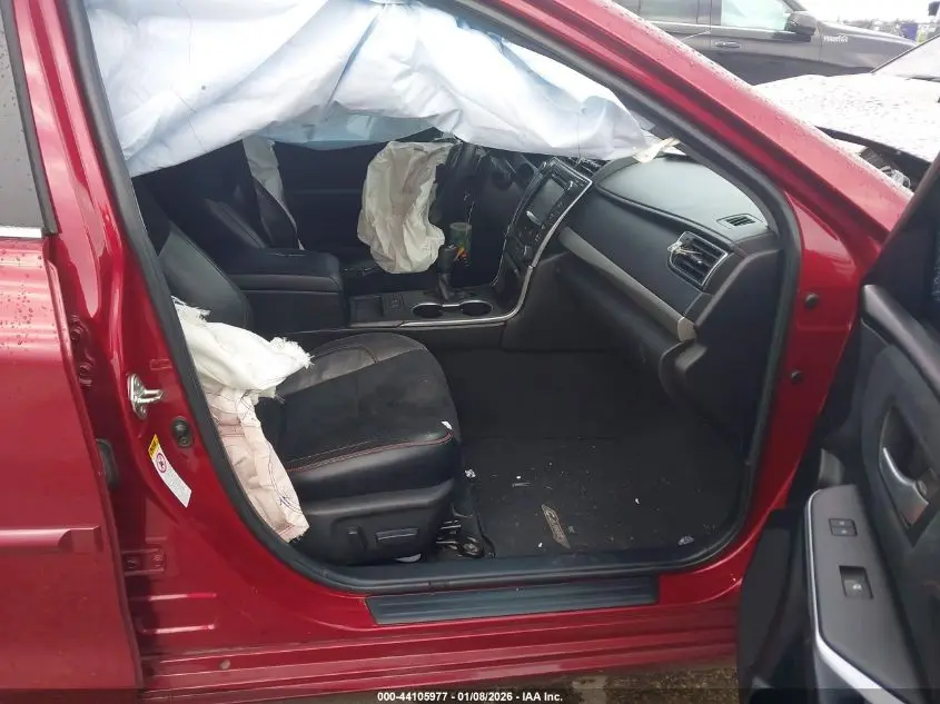 2015 TOYOTA CAMRY XSE