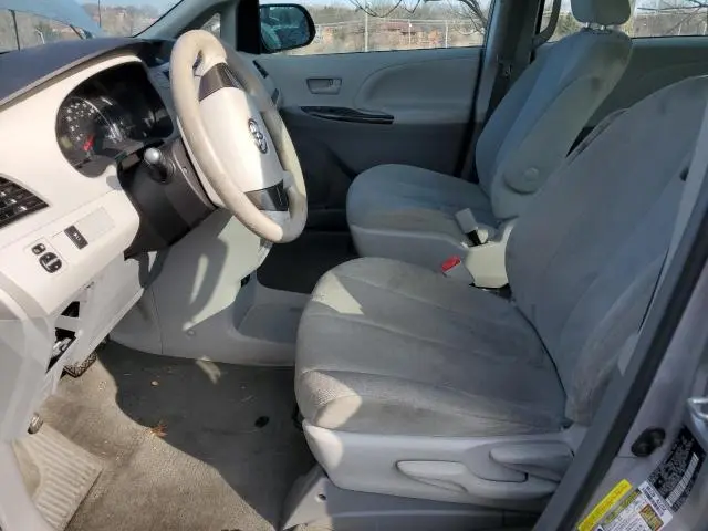 2014 TOYOTA SIENNA   