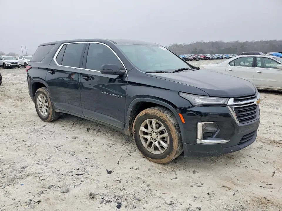 2023 CHEVROLET TRAVERSE LS  