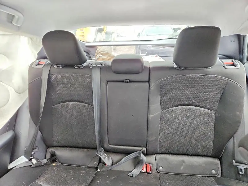 2019 TOYOTA PRIUS LE  