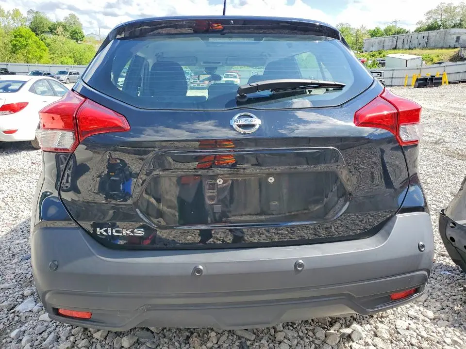 2020 NISSAN KICKS S  