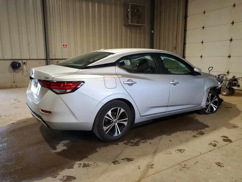 2022 NISSAN SENTRA SV  
