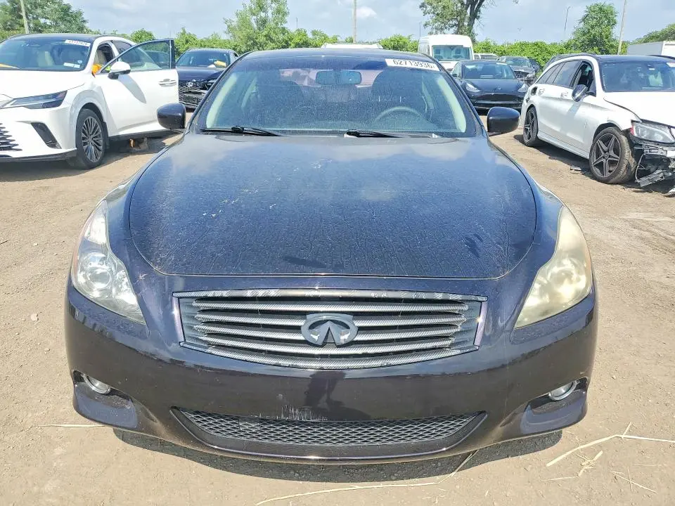 2011 INFINITI G37   