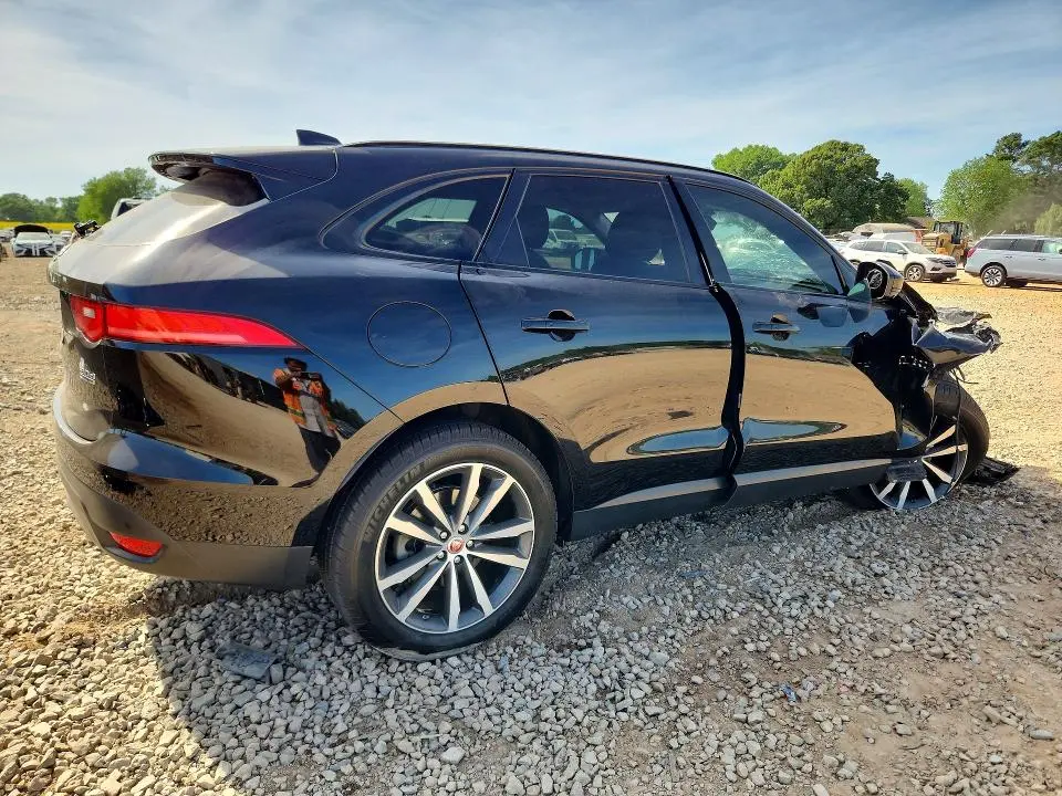 2018 JAGUAR F-PACE PRESTIGE  