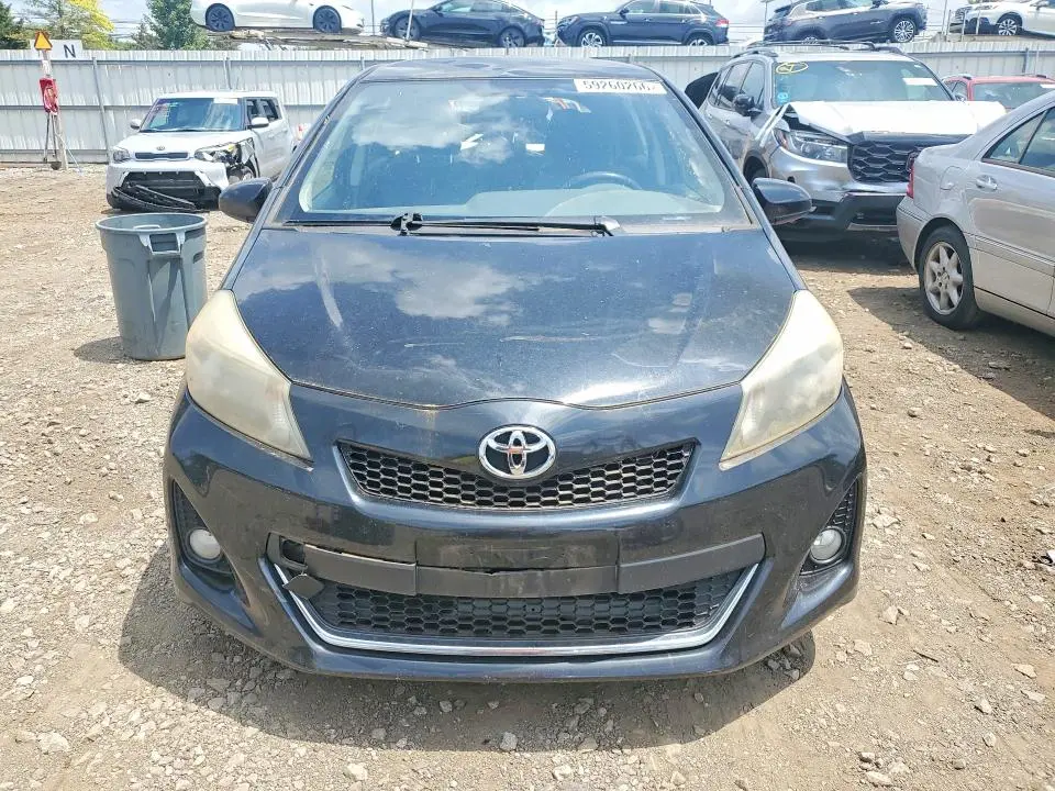 2014 TOYOTA YARIS 5-DOOR SE  