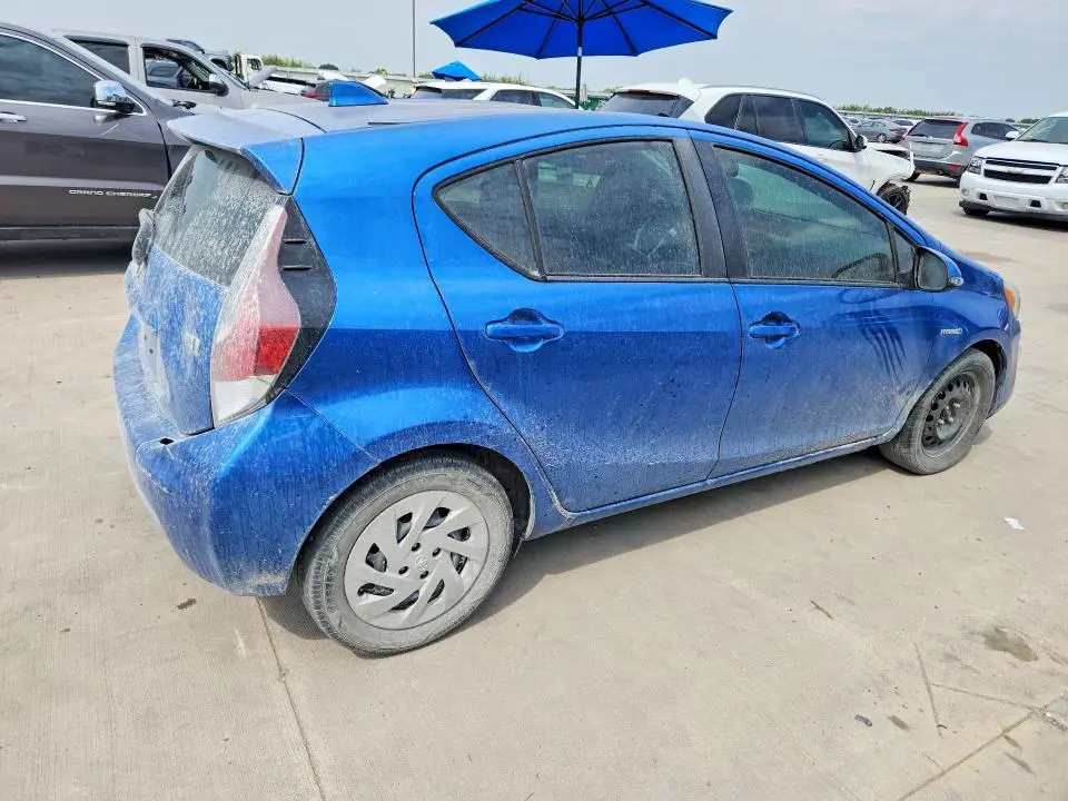 2016 TOYOTA PRIUS C ONE  