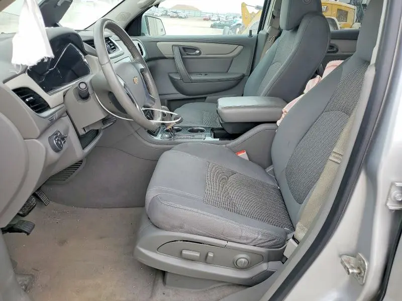 2016 CHEVROLET TRAVERSE LT  