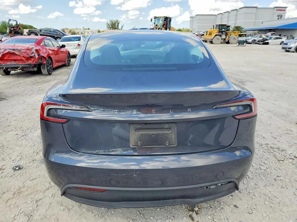 2024 TESLA MODEL 3   