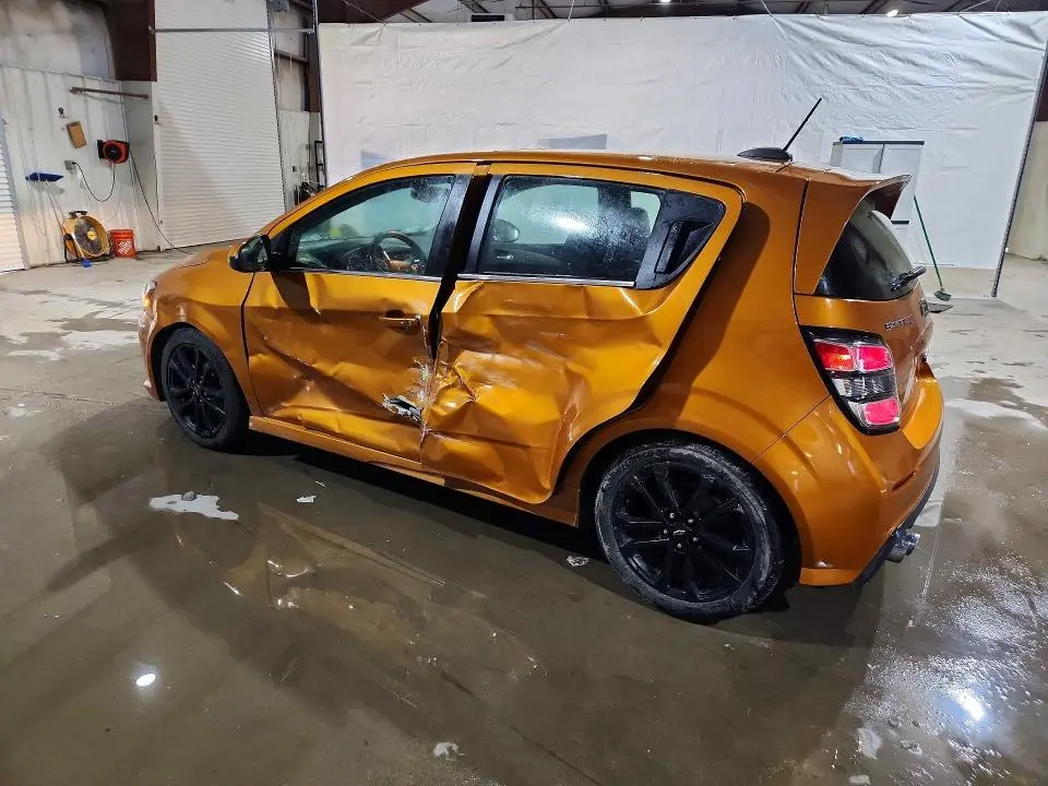 2018 CHEVROLET SONIC LT  