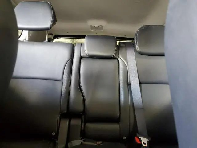 2010 MITSUBISHI OUTLANDER XLS  