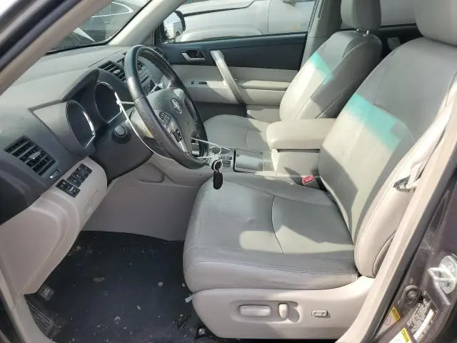 2012 TOYOTA HIGHLANDER BASE  