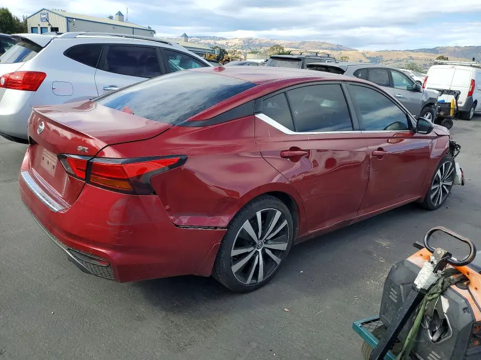 2020 NISSAN ALTIMA SR  