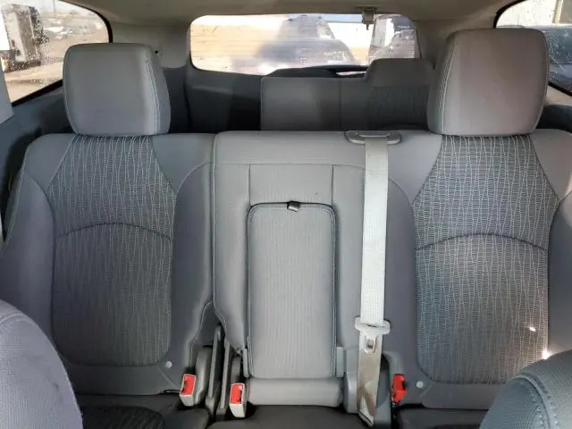 2016 CHEVROLET TRAVERSE LS  