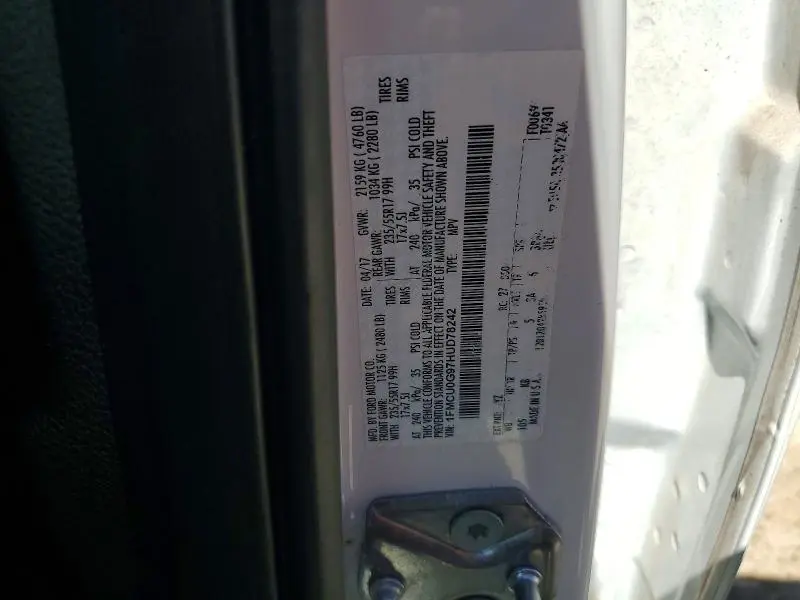 2017 FORD ESCAPE SE  