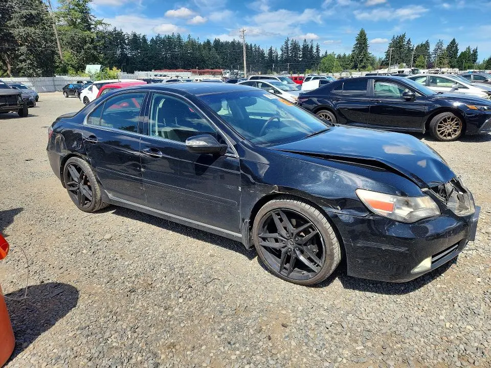 2011 ACURA RL   