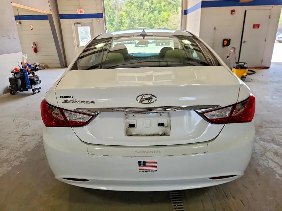 2013 HYUNDAI SONATA GLS  
