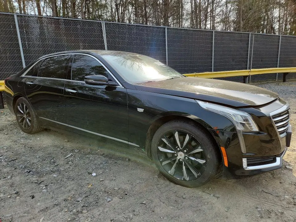2017 CADILLAC CT6 LUXURY  