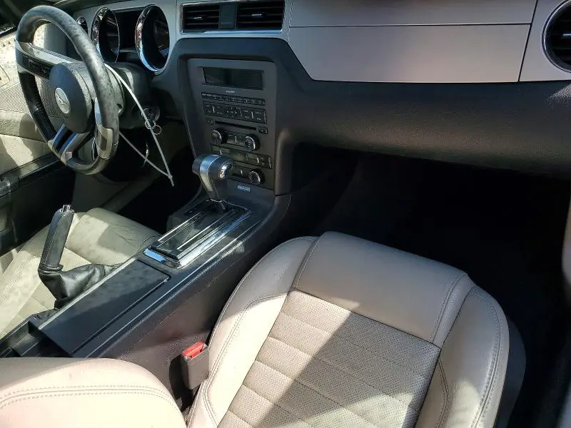 2011 FORD MUSTANG   