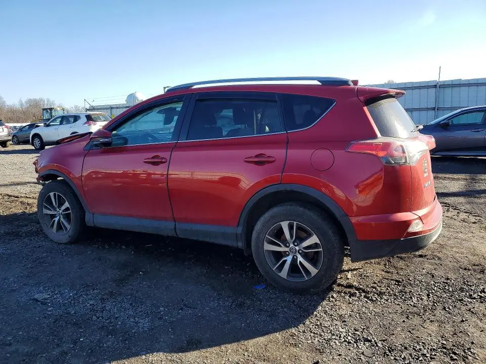 2017 TOYOTA RAV4 XLE  