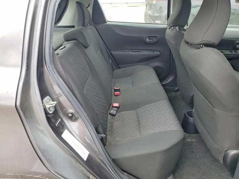 2014 TOYOTA YARIS 5-DOOR LE FLEET  