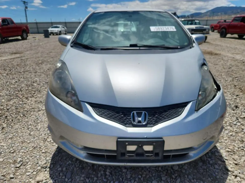 2012 HONDA FIT   