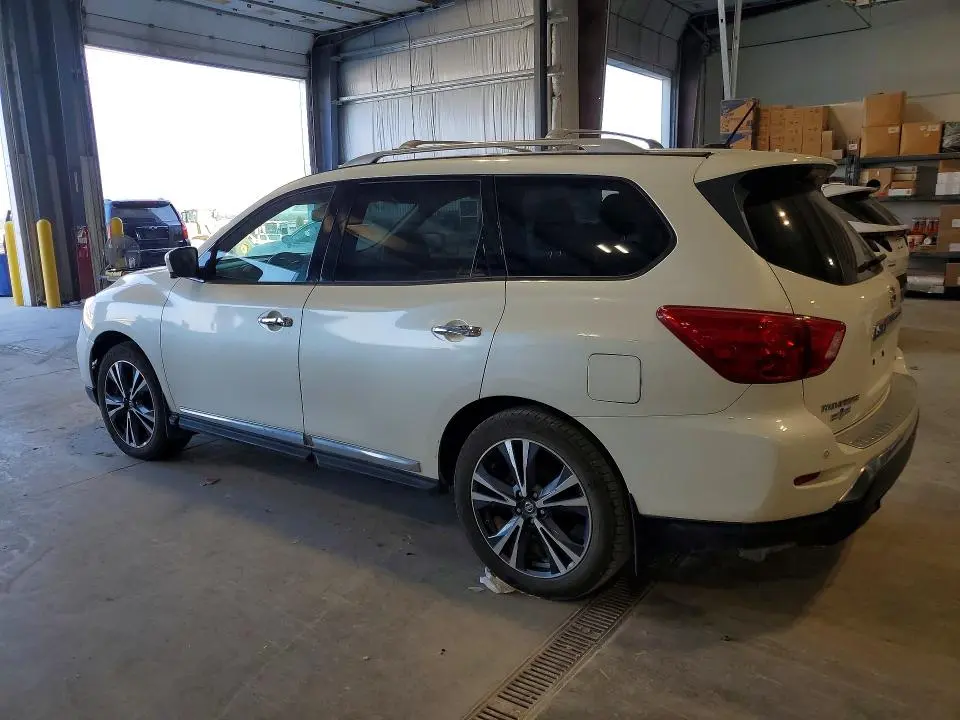 2017 NISSAN PATHFINDER PLATINUM  