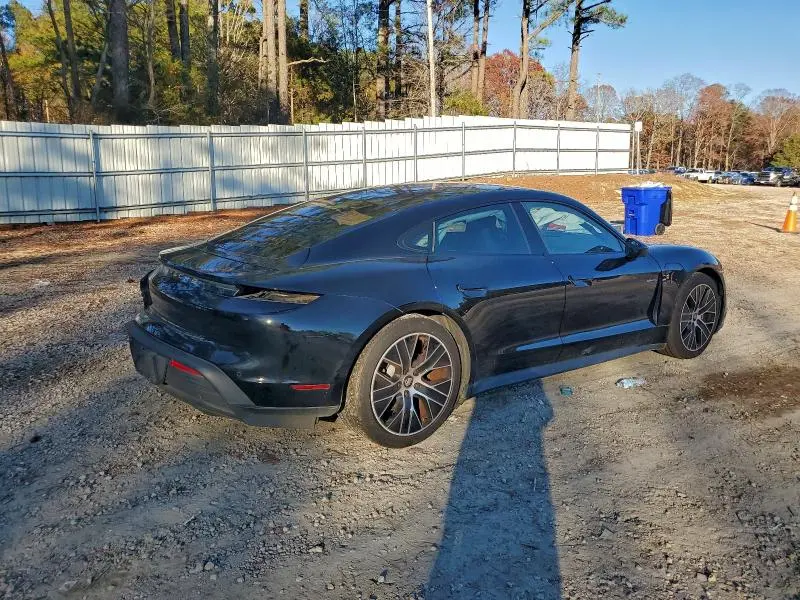 2021 PORSCHE TAYCAN   