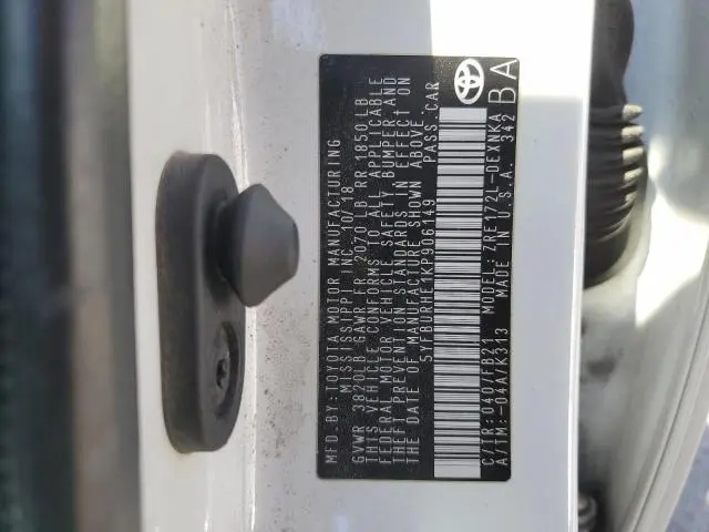 2019 TOYOTA COROLLA L  