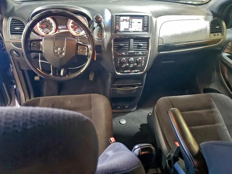 2014 DODGE GRAND CARAVAN SE  