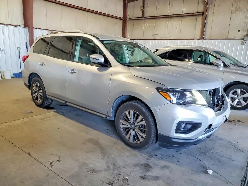 2018 NISSAN PATHFINDER SV  