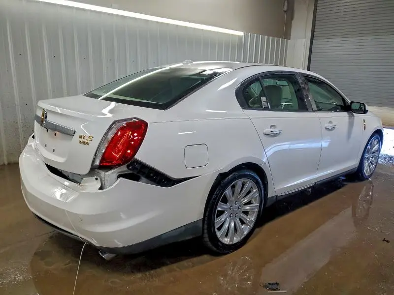 2010 LINCOLN MKS   