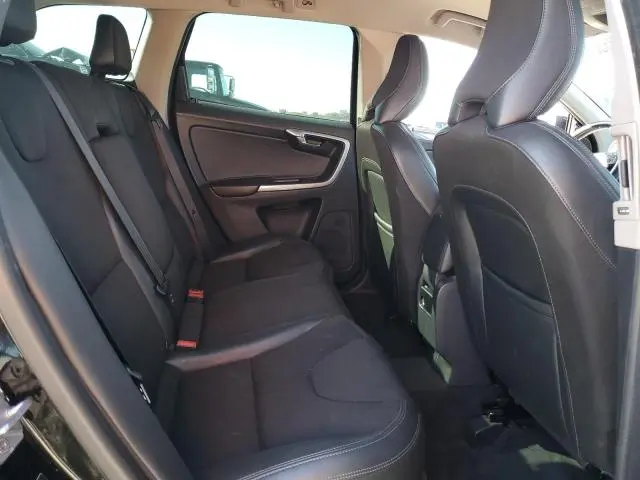 2016 VOLVO XC60 T5  