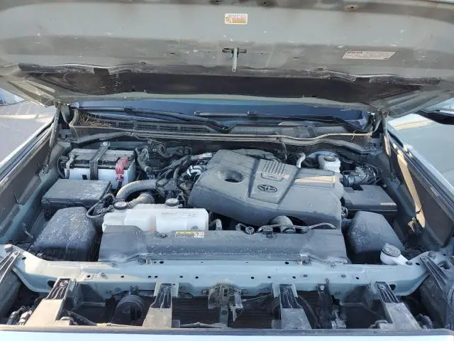 2024 TOYOTA TUNDRA CREWMAX SR  