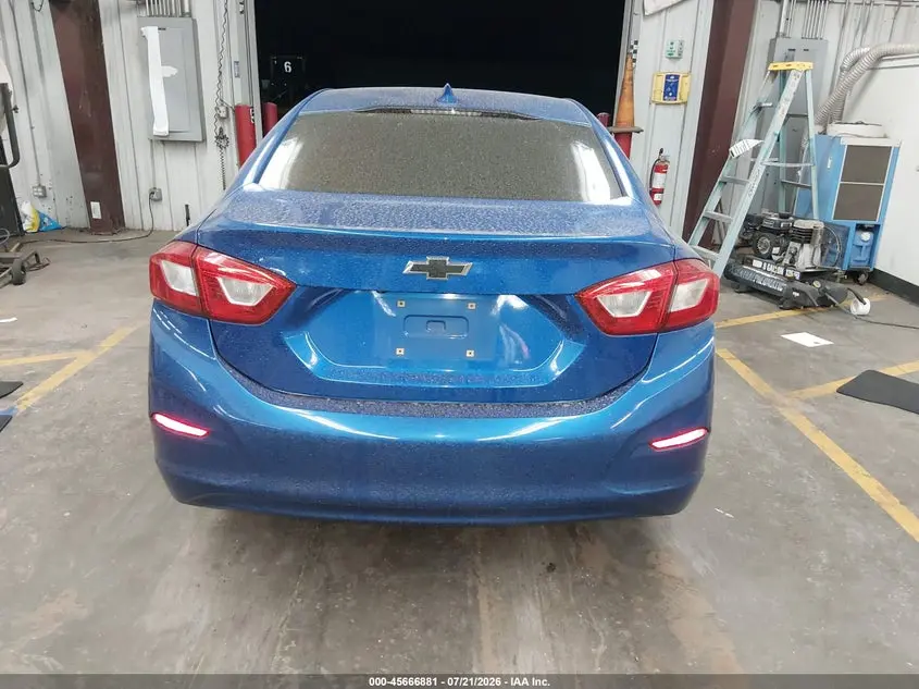 2018 CHEVROLET CRUZE LT AUTO