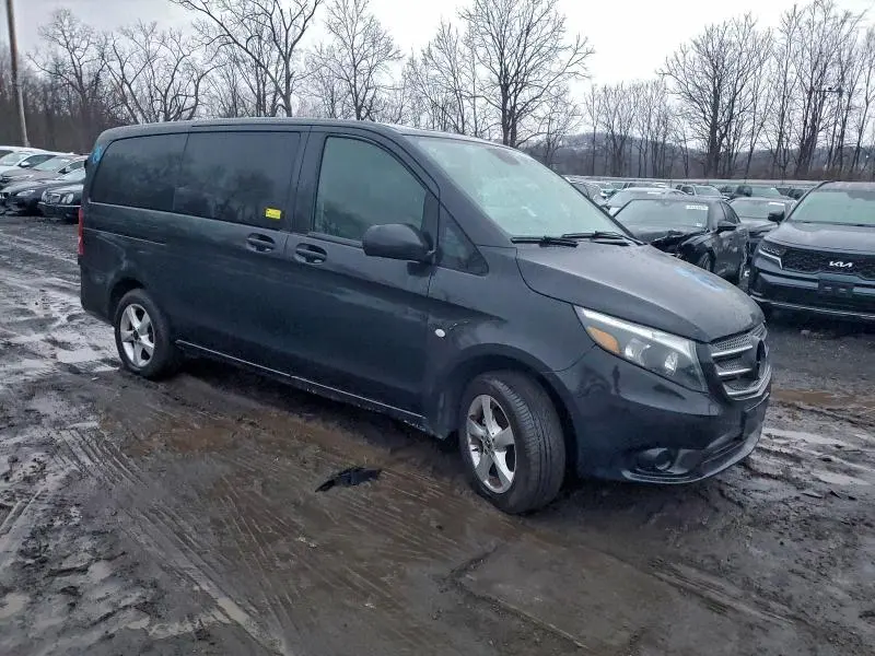 2018 MERCEDES-BENZ METRIS   