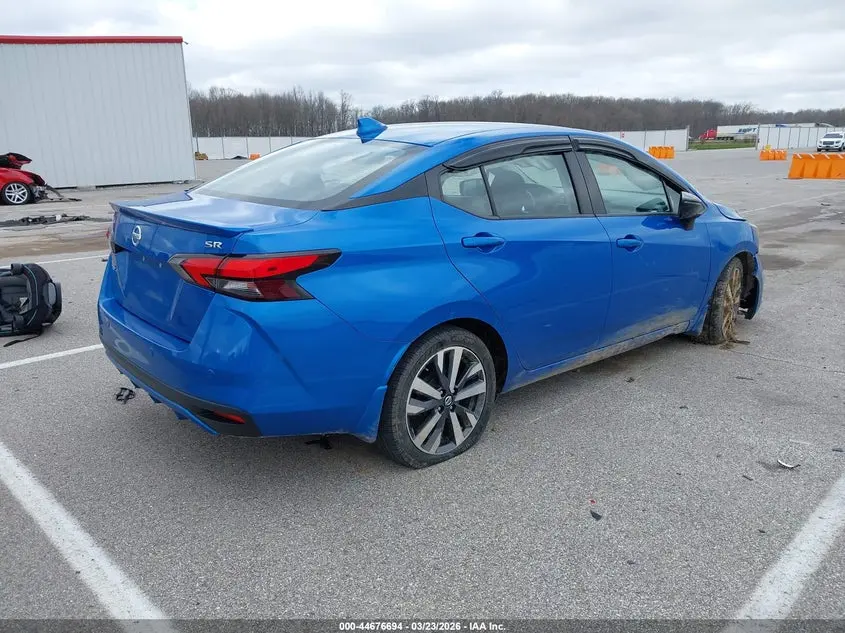 2021 NISSAN VERSA SR XTRONIC CVT